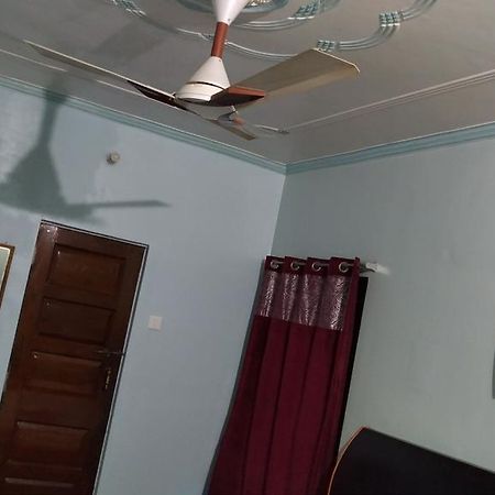 Hotel Sandeep Varanasi Luaran gambar
