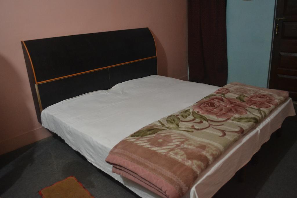 Hotel Sandeep Varanasi Luaran gambar