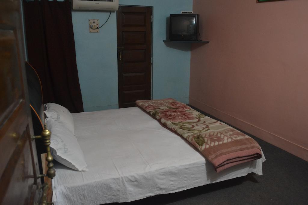 Hotel Sandeep Varanasi Luaran gambar